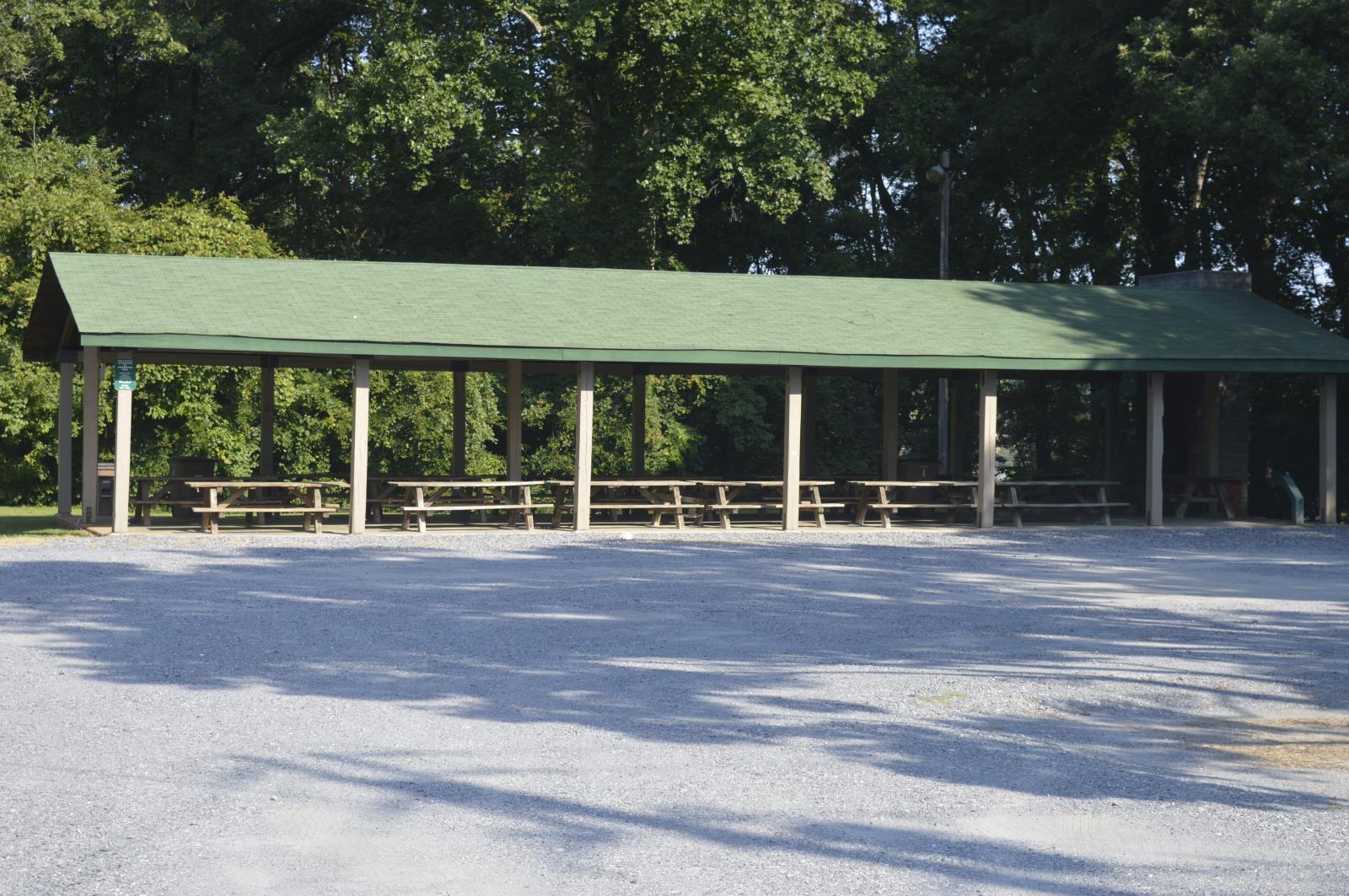 holly oak picnic shelter